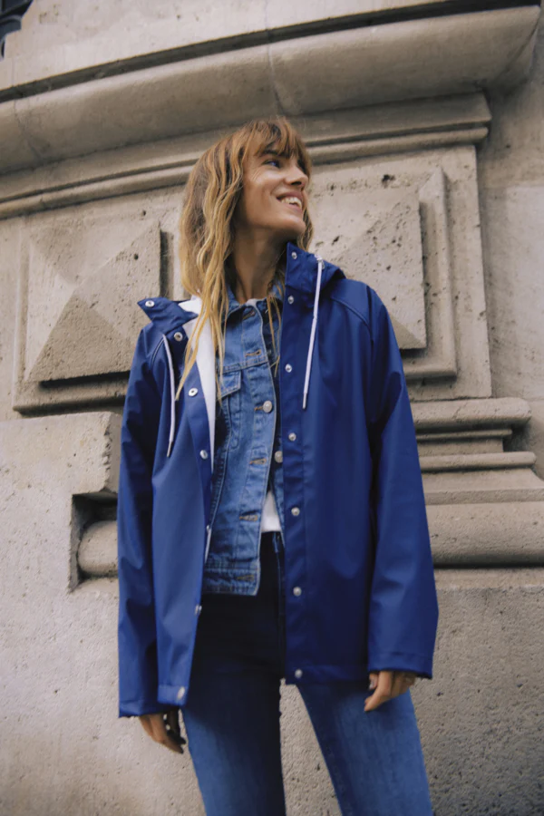 AVAN 9 Short Raincoat in Bright Blue - Image 10