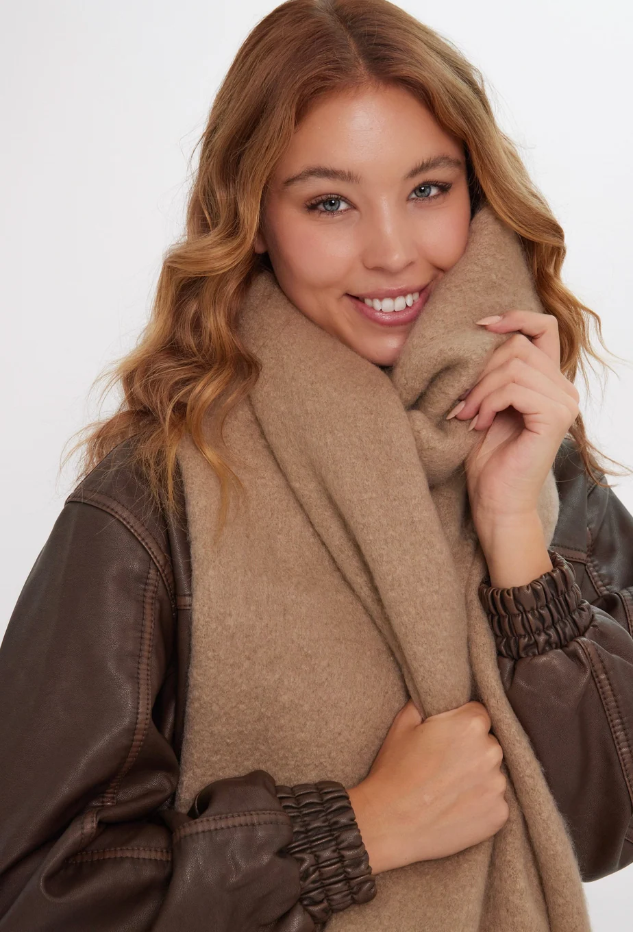 CRIMSON Fluffy Soft Chunky Scarf in Biscuit - Image 3