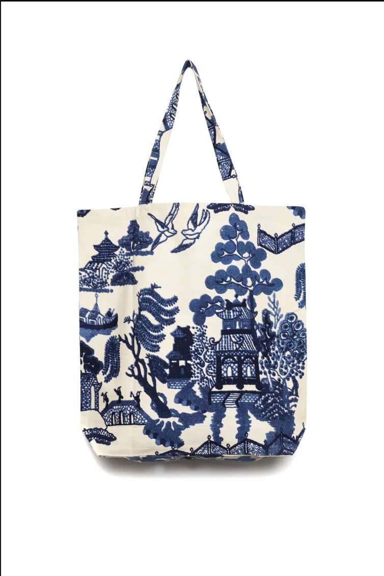 One Hundred Stars Large Canvas Shopper Bag in Giant Willow Blue Print - BAGGIWGRN - Image 3