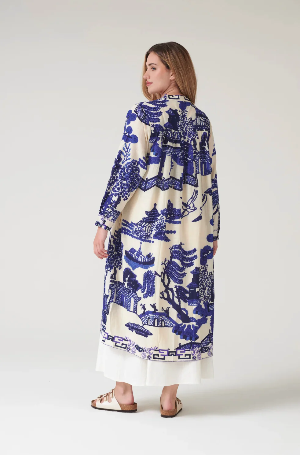One Hundred Stars Mid Length Cotton Duster Kimono in Giant Willow Blue Print - DUSGIWBLU - Image 4